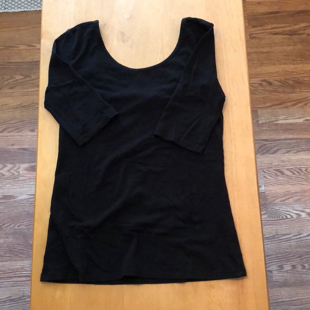 Back scoop shirt